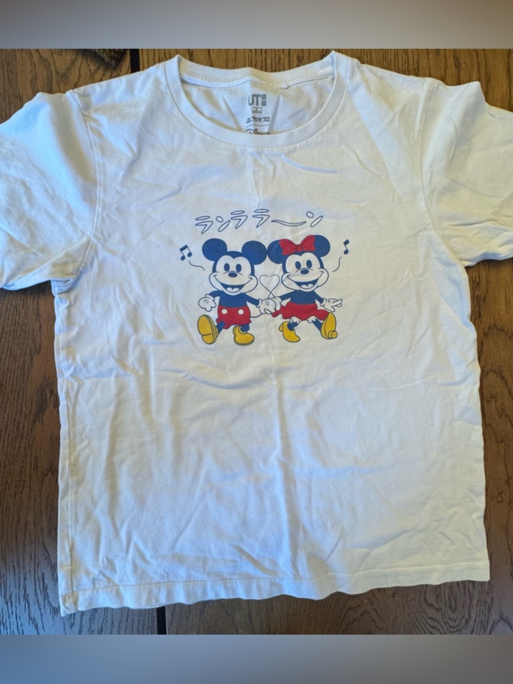 RARE Uniqlo‎ Disney Japan Mickey Minnie- Women T-shirt Size S SOLD OUT online
